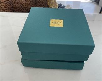 4 bowl condiment by Mikes brand new we have 3 boxes a total of 12