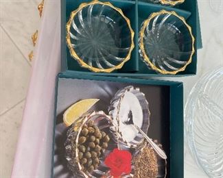 4 bowl condiment by Mikes brand new we have 3 boxes a total of 12