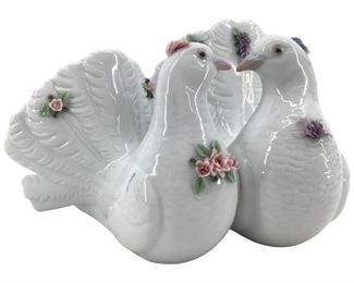 1997 Lladro “Couple of Doves" Porcelain Sculpture
