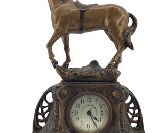 Vintage Art Deco Bronze Toned Mantle Clock
