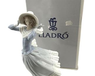 Vintage Lladro “Spring Breeze" Porcelain Figurine
