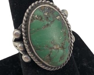Vintage Native American Silver & Turquoise Ring
