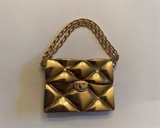 Chanel mattelase handbag brooch