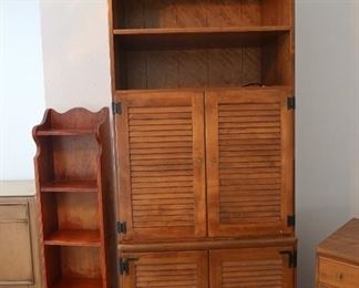 Ethan Allen Maple Bookcase with Storage - Small Display Shelf