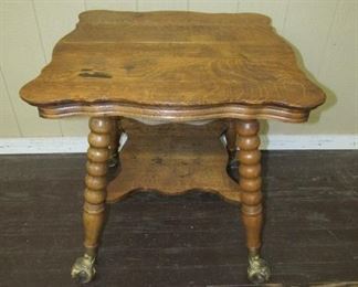 Large Oak Parlor Table w/Large Claw & Glass Ball Feet