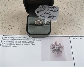 14K White Gold Diamond Flower Design Ring