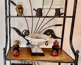 107. Bernhardt Metal Bakers Rack (38" x 18" x 77")