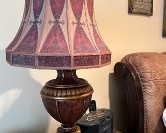 161. Urn Lamp w/ Fabric Shade (29")