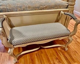 189. Thomasville Upholstered Bench w/ Nailhead Detail (47" x 21" x 27")