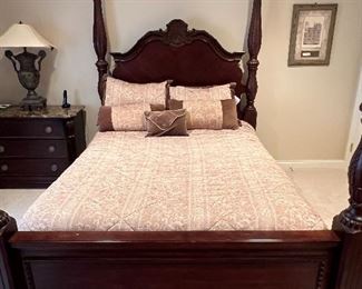 213. Bernhardt Queen Bed (90"h)