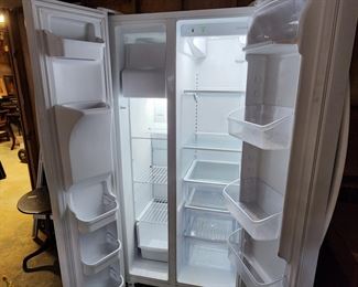 Side by Side Refrigerator 