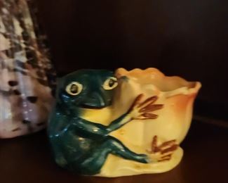 Vintage Frog Decor