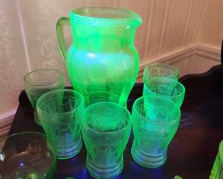 Vaseline Glass Lemonade Set