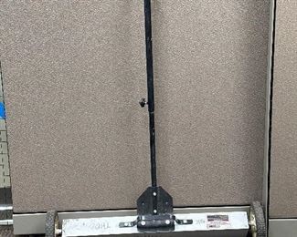 Central machinery, 30” magnetic floor sweeper with wheels