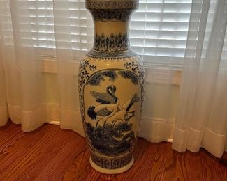 Contemporary Chinese blue and white vase 