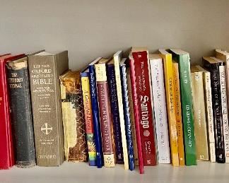 Lot 035-B: Christian Book Library

Features: A collection of over three-dozen Christian Bibles, Prayer books (BCP), hymnals and devotional titles. See photos for titles.


Condition: Range from Very Good pre-owned condition to Fair/Poor pre-owned condition (some Bibles and hymnals).
