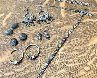Lot 072-LOC: Silver and Gemstone Jewelry Assortment

Features: 
•	A collection of silver and gemstone jewelry gathered as mementos from world travels! Please refer to photos for marks.


Dimensions: Total weight of all items is 2.6 ounces (avoirdupois)

Condition: Good used condition


