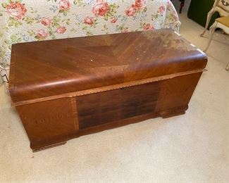 Lane Cedar Chest