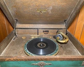 Victrola VV89