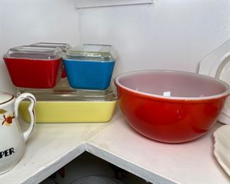 Pyrex Refrigerator Dishes
