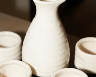 Saki set
