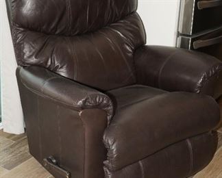 La-Z-Boy recliners x 2
