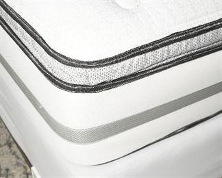 Beautyrest Vanderbilt pillowtop foam mattress and box spring