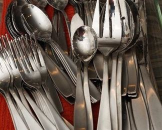 Cambridge +-20 flatware