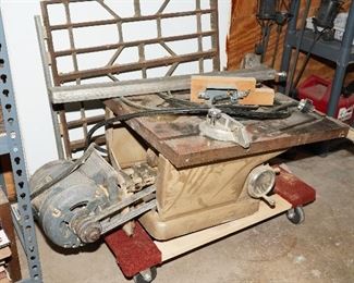 Vintage 110-220 table saw