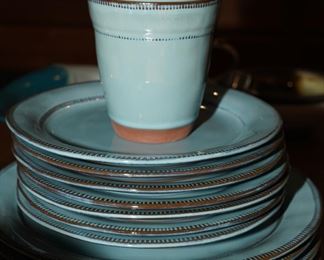 Laurie Gates dish set