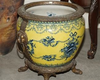 Vintage brass footed, lion head fish bowl planter