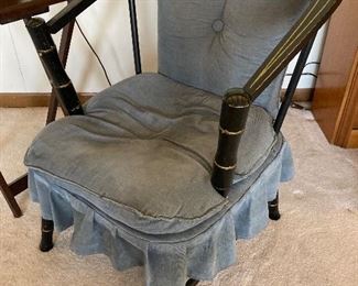 Early American barrel chair