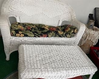 Antique white coffee table
Resin loveseat