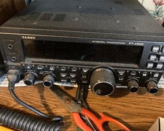 YAESU FT-450D 100W VHF-50MHZ Radio Transceiver 