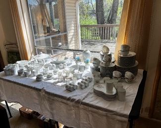 Fukagawa Gold Bamboo China Set