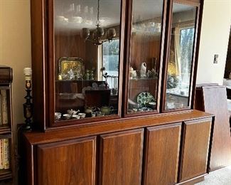 Dillingham China Cabinet