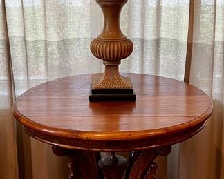 Pedestal Side Table 