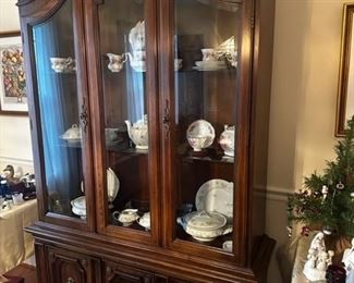 CHINA HUTCH