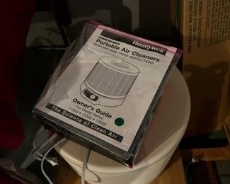 HONEYWELL PORTABLE AIR CLEANER
