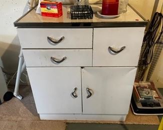 METAL CABINET
