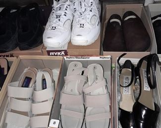 HUNDREDS Of Assorted Shoes In Box (Wide Range Of Sizes & Styles)