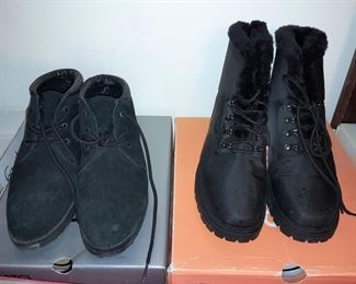 HUNDREDS Of Assorted Shoes In Box (Wide Range Of Sizes & Styles)