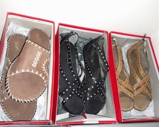 HUNDREDS Of Assorted Shoes In Box (Wide Range Of Sizes & Styles)
