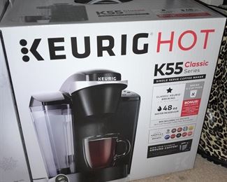 Keurig Hot K55 Classic Series Coffee Machine (NEW IN BOX!)