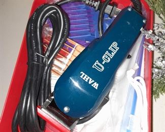 Wahl U-Clip Shaver W/ Case