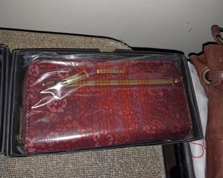 Wallet (NEW IN PACKAGE!)