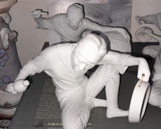 Hwangsae-Mok Ceramic Ware & Sculpture Studio Figurines In Box