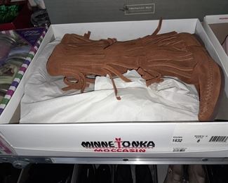 Minnetonka Moccasins (NEW IN BOX!)