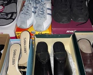 HUNDREDS Of Assorted Shoes In Box (Wide Range Of Sizes & Styles)