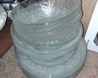 Crystal Plates & Salad Bowl Set